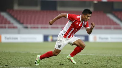 Guadalajara Chivas, segundo en la Liga MX con 14 puntos, recibe a Pumas en el Estadio Akron tras vencer 0-3 a Atlético...