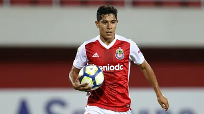 Guadalajara Chivas enfrenta un desafío en la Liga MX mientras América lidera la competencia